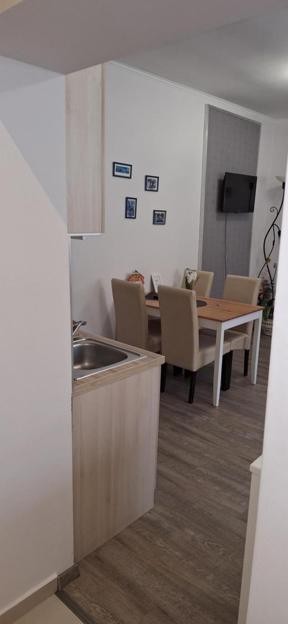 阿米拉公寓酒店 埃格尔 外观 照片